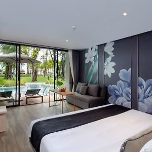 Grand Pool Access